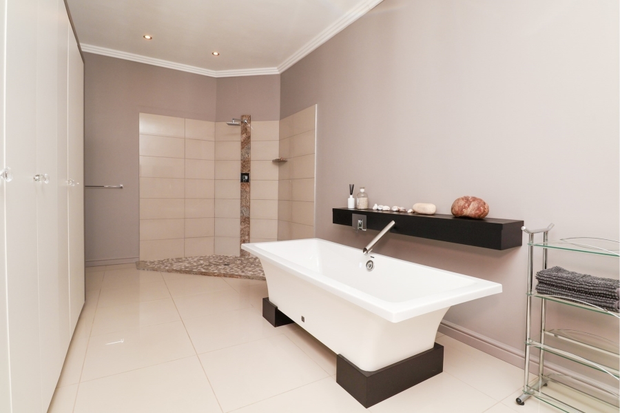 5 Bedroom Property for Sale in Pinnacle Point Golf Estate Western Cape